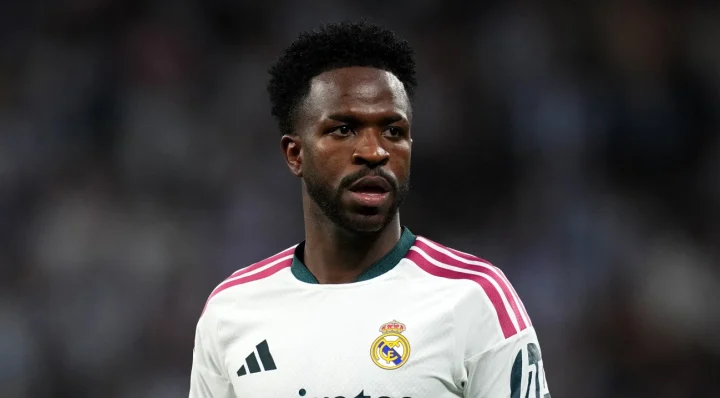Real Madrid TV: Kopnięcie Viníciusa w plecy bez kartki, lekkie pociągnięcie Yamala za koszulkę z żółtą