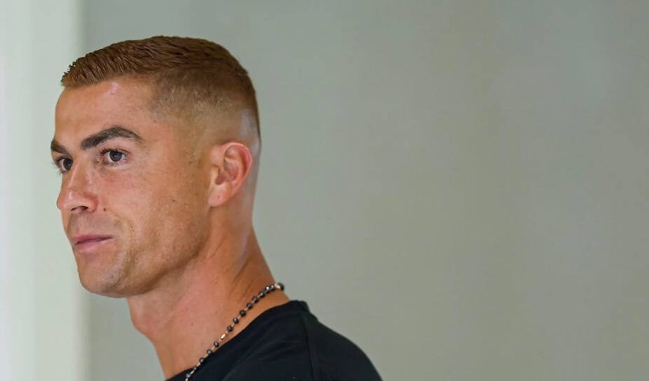 Ronaldo przefarbował włosy na rudo.