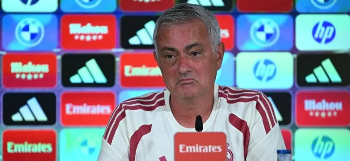 MOURINHO STANĄŁ ZA VINÍCIUSEM. „TEN VINÍCIUS JESZCZE NADEJDZIE”